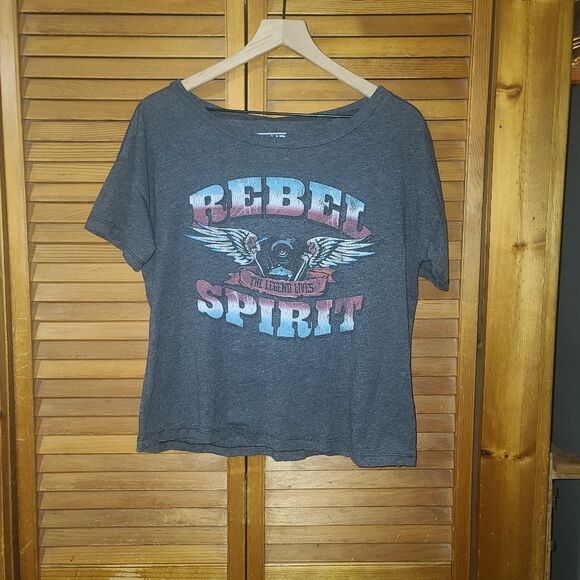 Courtship & Suitors Rebel Spirit Graphic Tee Size S - Picture 3 of 8